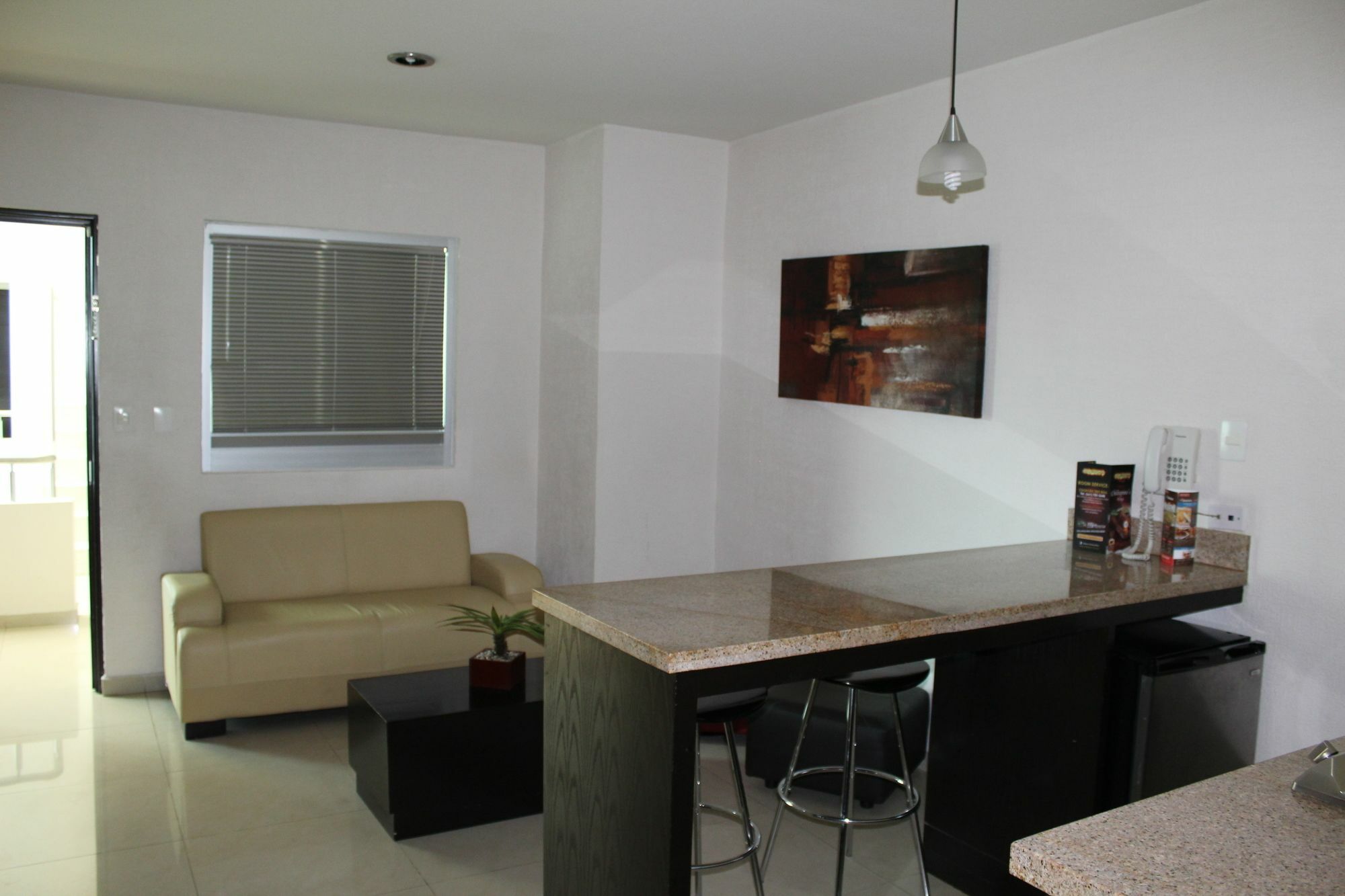 Homesuites Zaragoza Culiacán 外观 照片